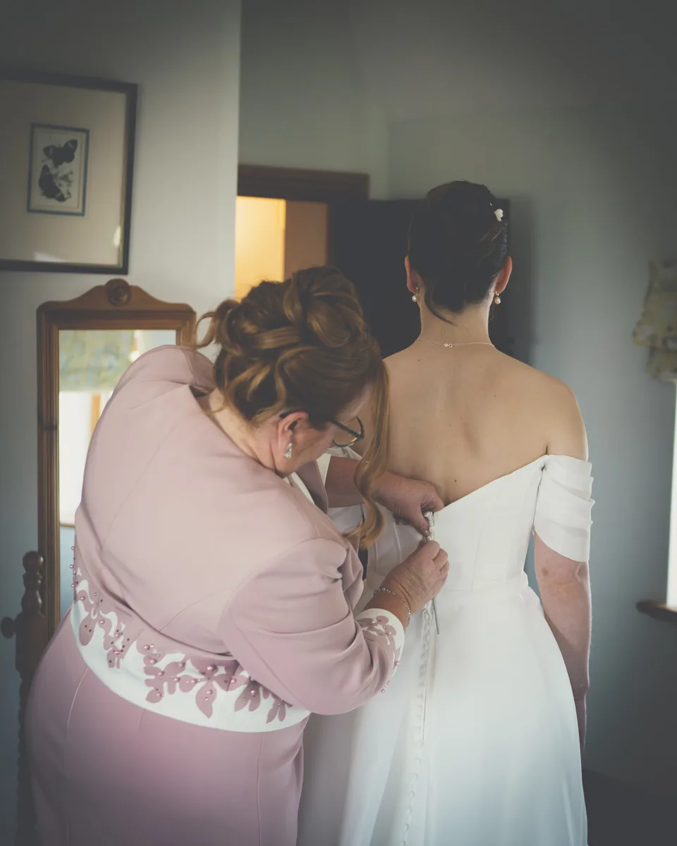 Jack & Amy: wedding photography at Shifnal, Shropshire, photo 22