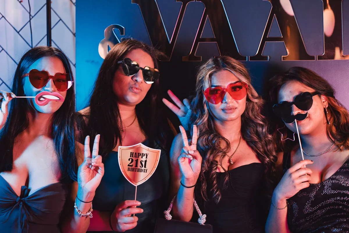 A surprise 21st: event photography & film at Vaal & Vaal, Wolverhampton, photo 23