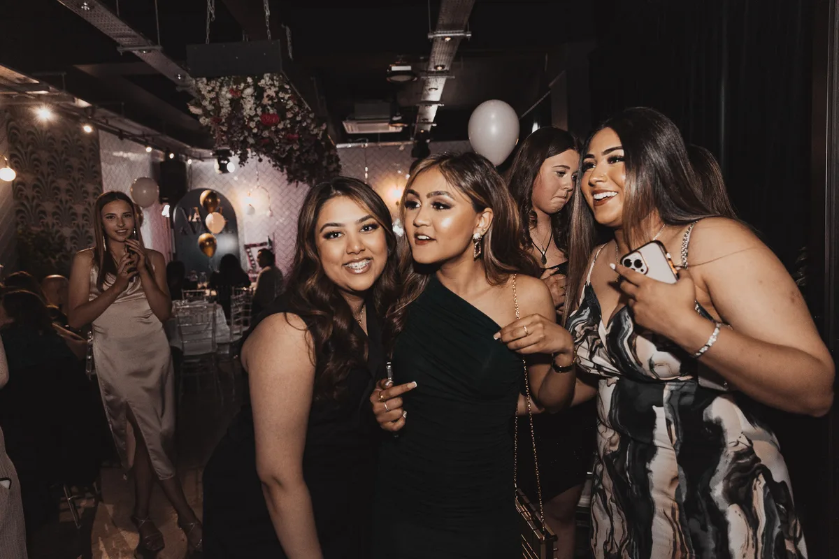 A surprise 21st: event photography & film at Vaal & Vaal, Wolverhampton, photo 7