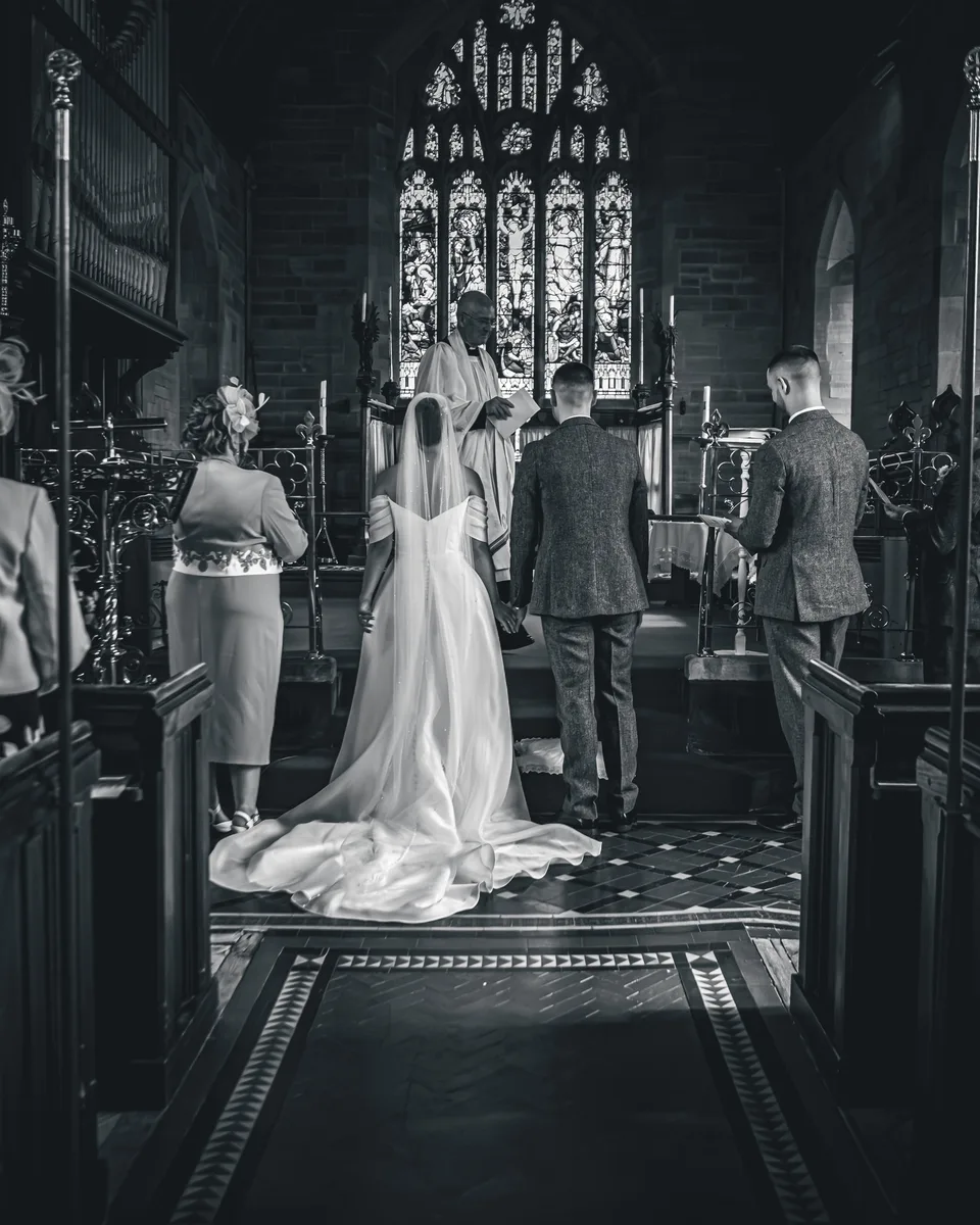 Jack & Amy: wedding photography at Shifnal, Shropshire, photo 11