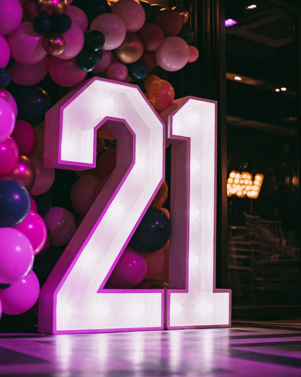 A surprise 21st: event photography & film at Vaal & Vaal, Wolverhampton, photo 24